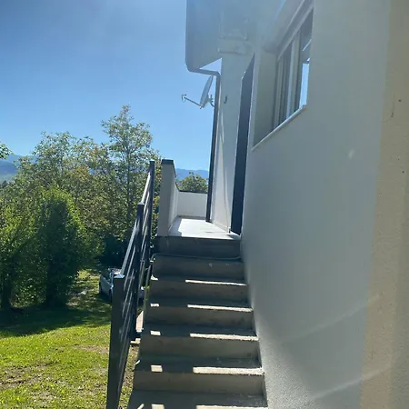 Tri Potoka Tatil Evi *