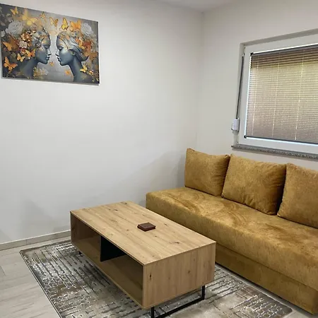 Tri Potoka Tatil Evi *